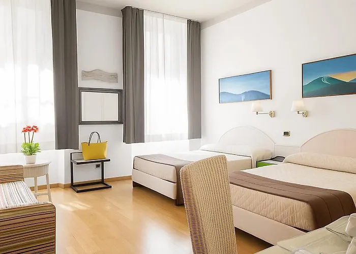 Hotel familiare: Piazza Paradiso Accommodation